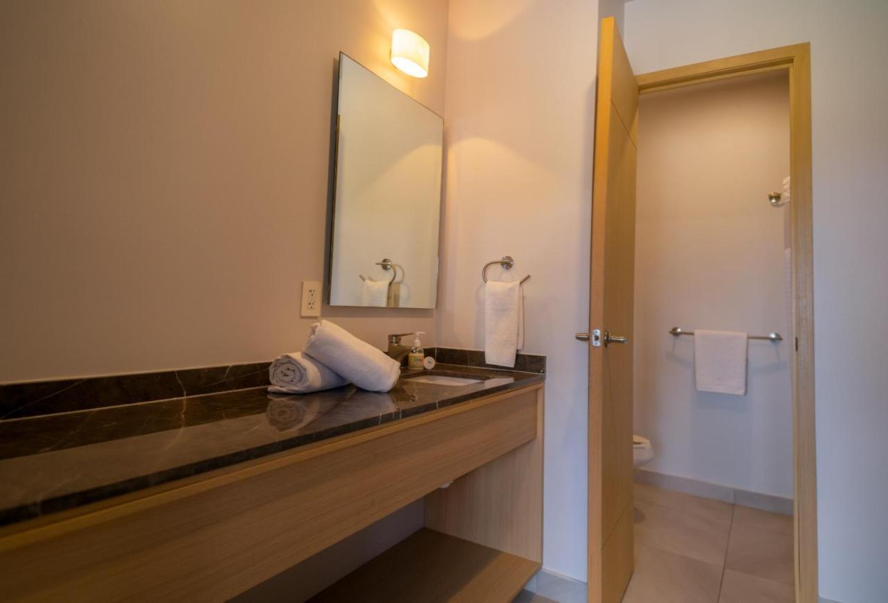 Livup Suites En Zona Iteso Zapopan Eksteriør bilde